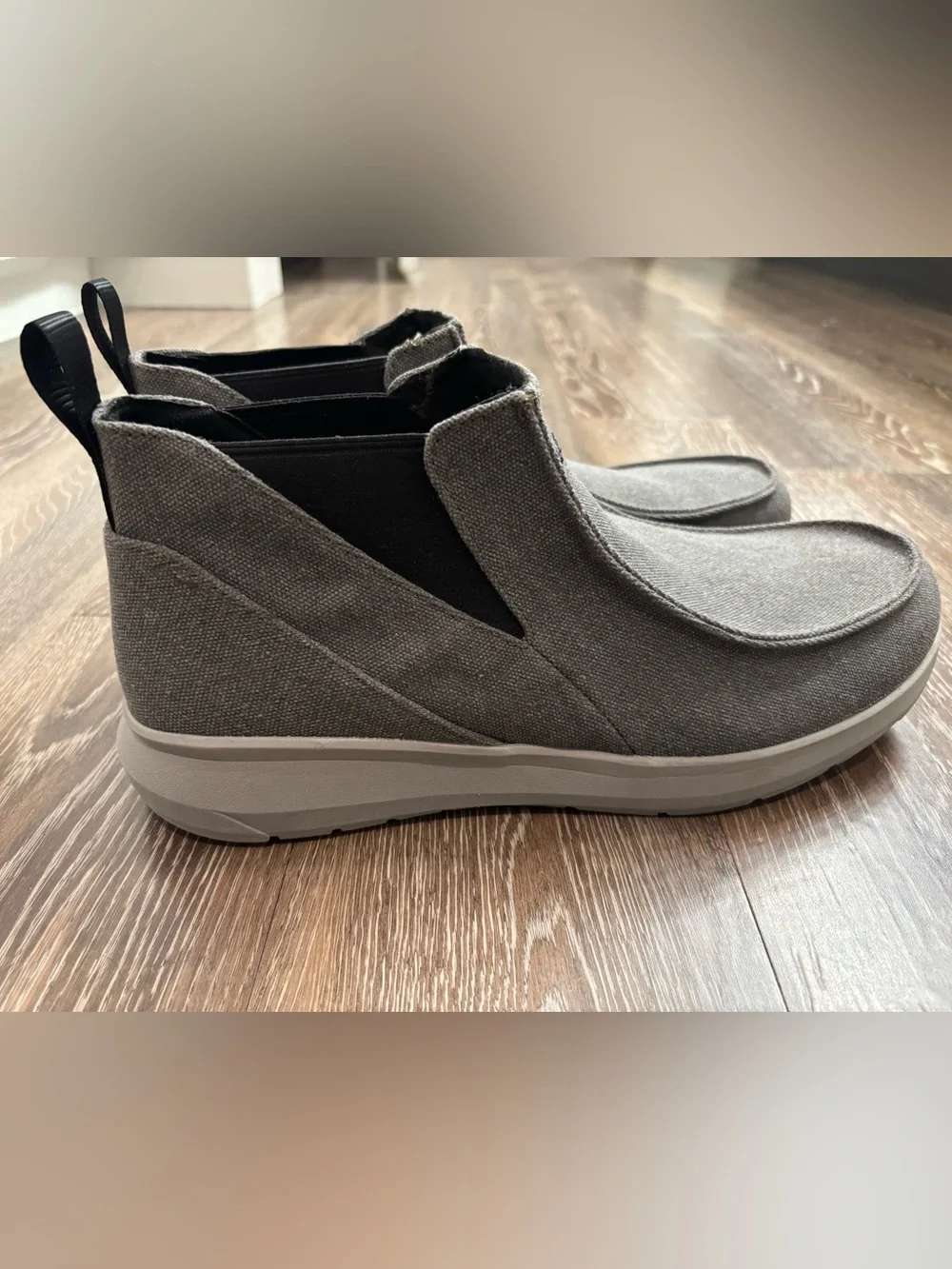 Ariat Hilo Midway Casual Shoes - Charcoal Grey men’s size 14 D.